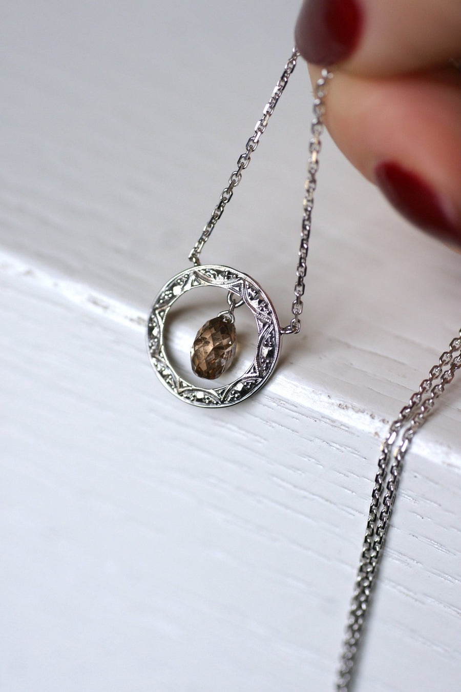 Solitaire Art Deco style necklace white gold and champagne brown diamond briolette 0,90Ct - Galerie Pénélope