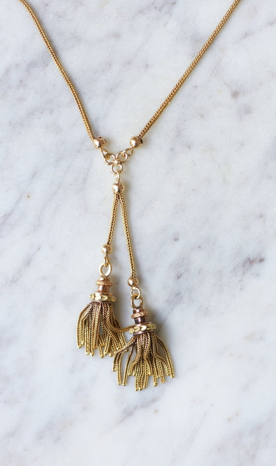 Three gold necklace with pompoms - Galerie Pénélope
