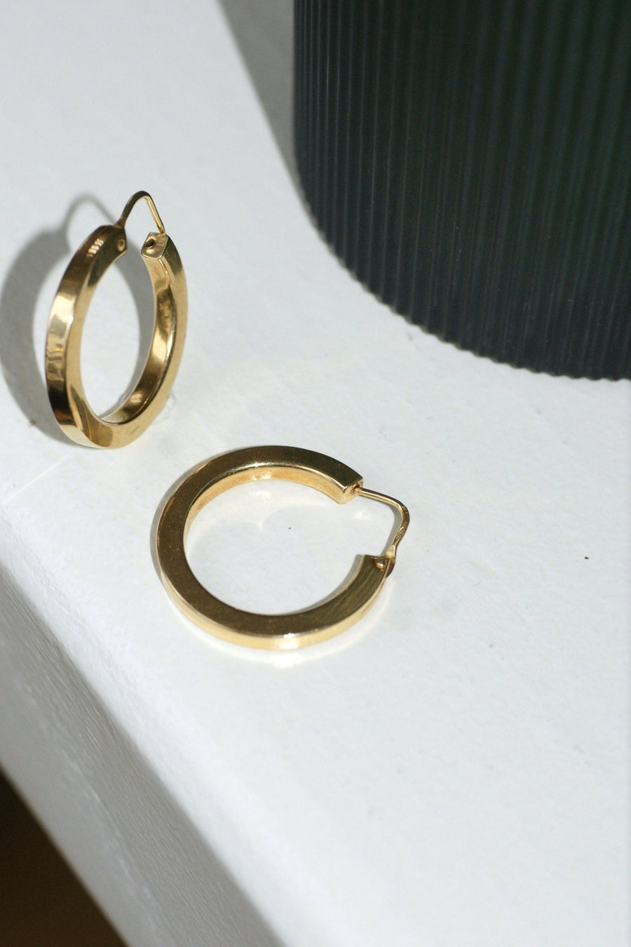 Vintage yellow gold hoop earrings - Penelope Gallery