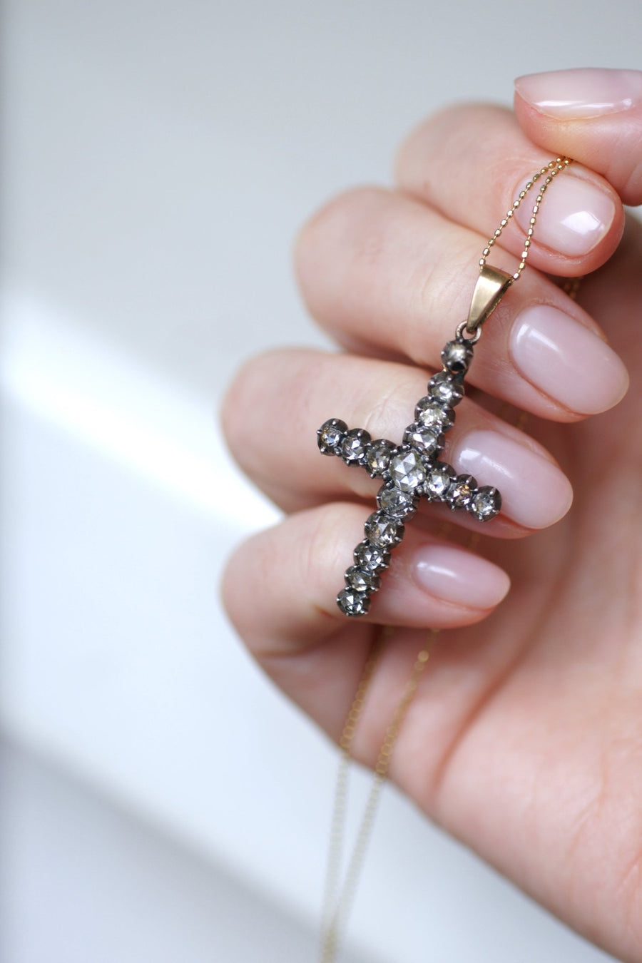Devote Cross Diamonds - Galerie Pénélope