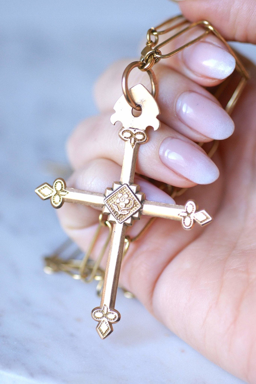 Antique regional Jeannette Cross in 18Kt pink gold - Galerie Pénélope