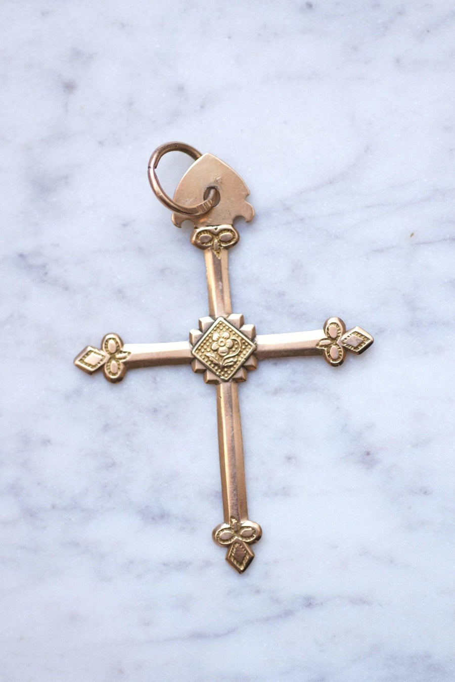 Antique regional Jeannette Cross in 18Kt pink gold - Galerie Pénélope