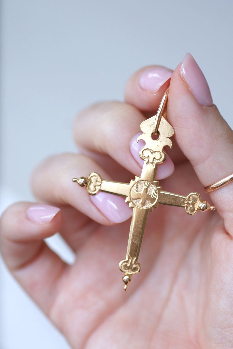 Jeannette regional cross in yellow gold - Penelope Gallery