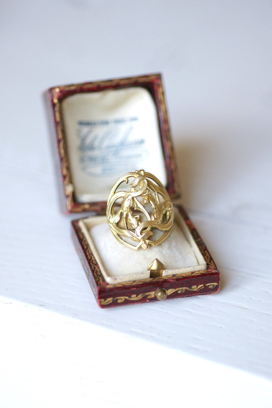 Large yellow gold Art Nouveau style flower ring - Galerie Pénélope