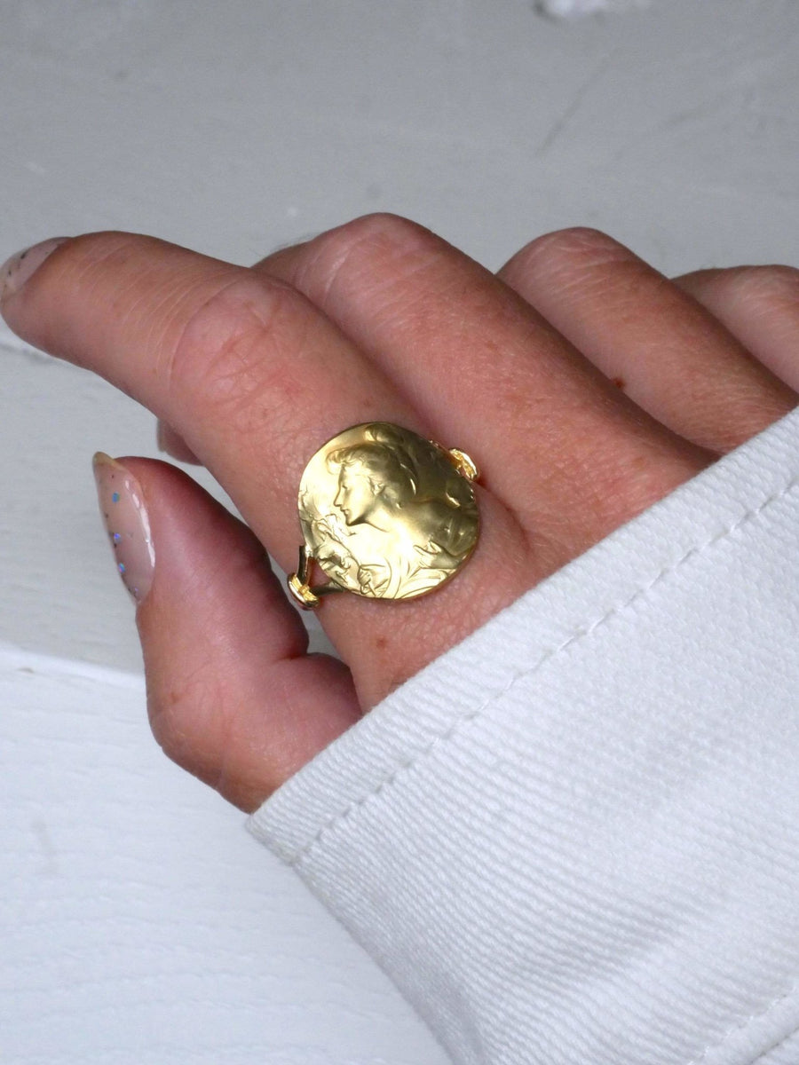 Large Art Nouveau woman's plate ring - Penelope Gallery