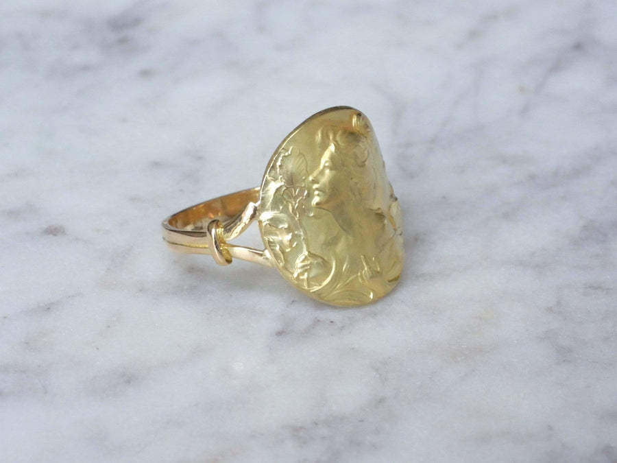 Large Art Nouveau woman's plate ring - Penelope Gallery