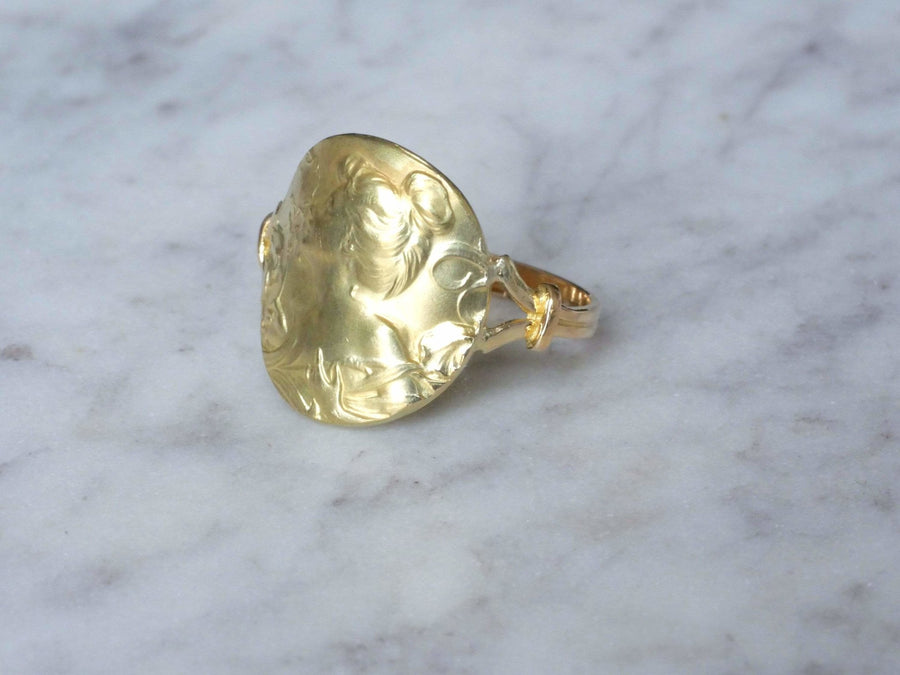 Large Art Nouveau woman's plate ring - Penelope Gallery