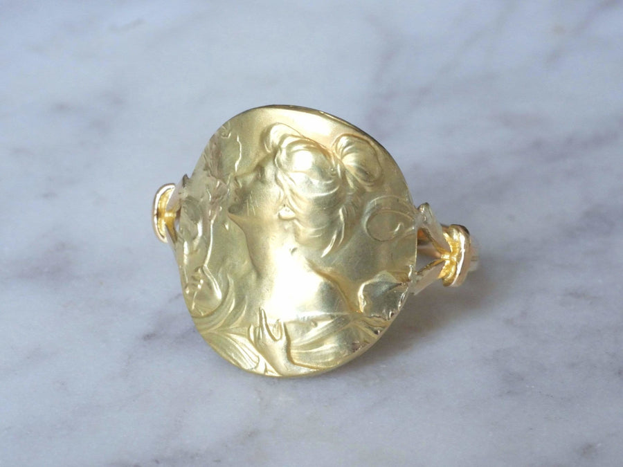 Large Art Nouveau woman's plate ring - Penelope Gallery
