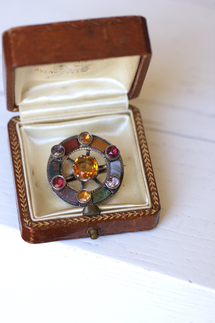 Antique Scottish thistle brooch in gold, amethyst, jasper and agate