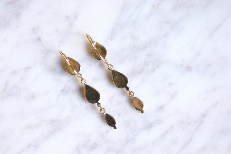 Long antique earrings, gold and diamonds, 19th Century - Galerie Pénélope