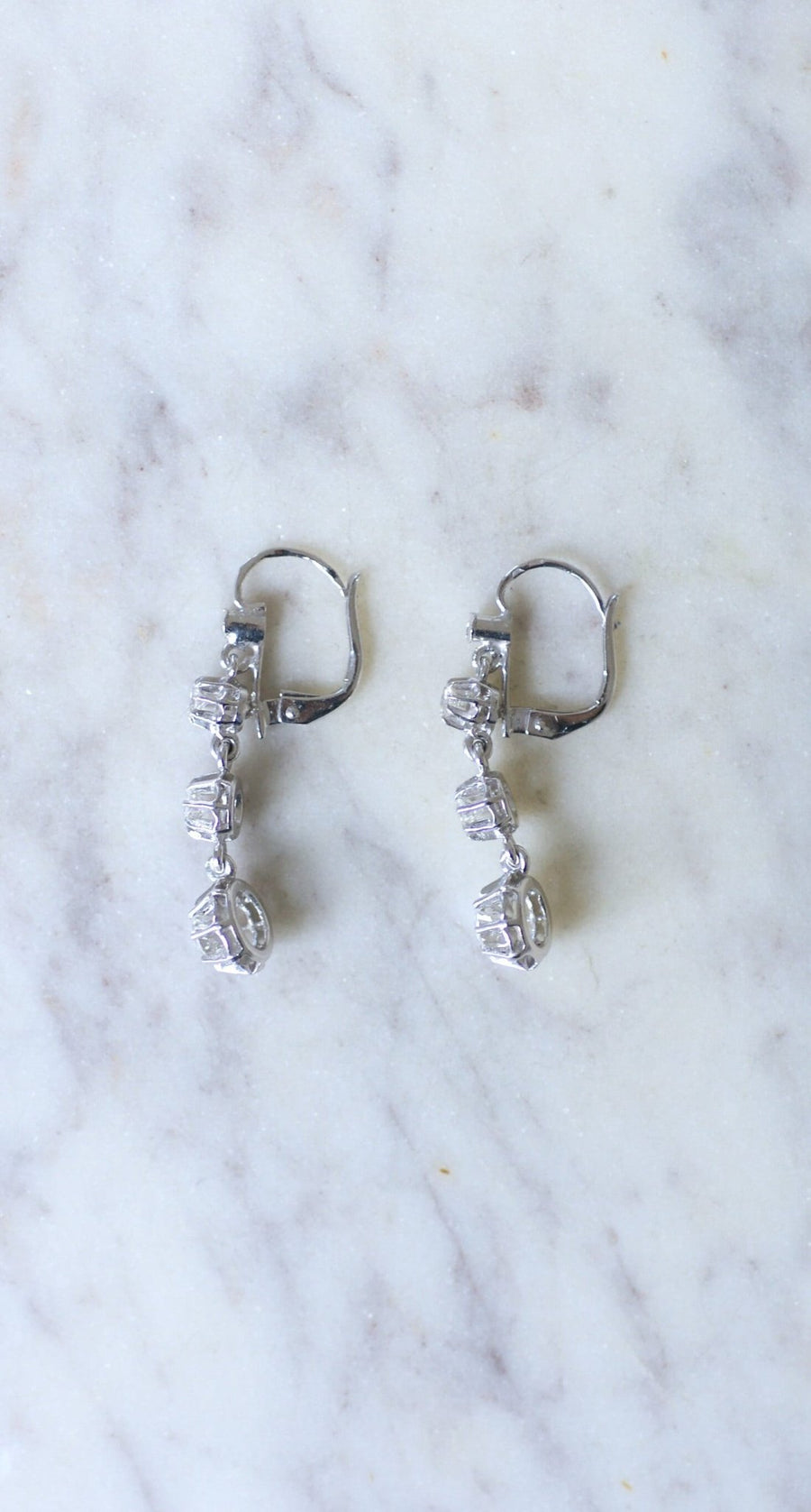 Long diamond sleepers on white gold - Galerie Pénélope