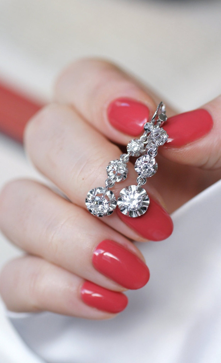 Long diamond sleepers on white gold - Galerie Pénélope
