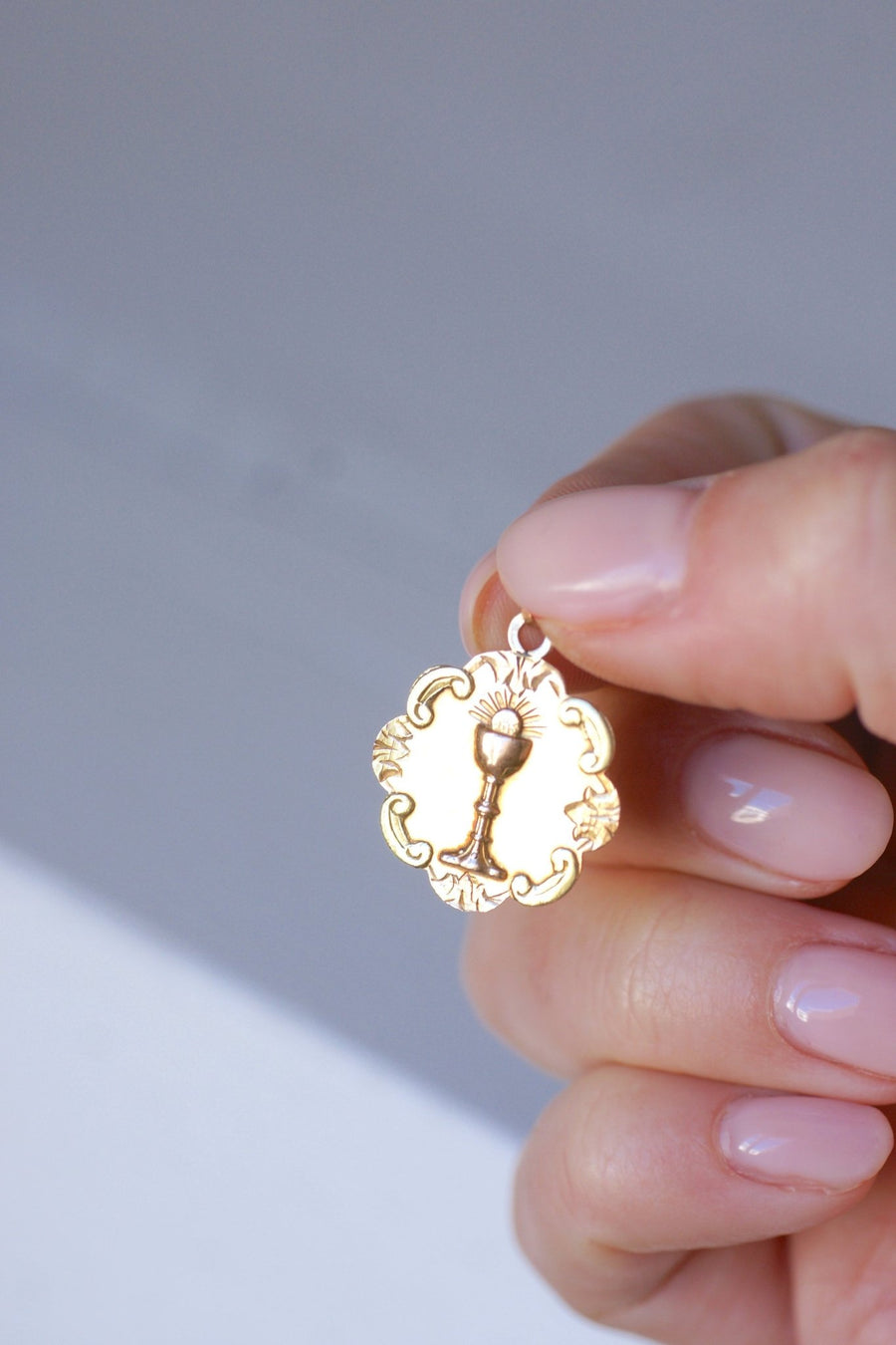 Antique chalice medal on rose gold - Penelope Gallery