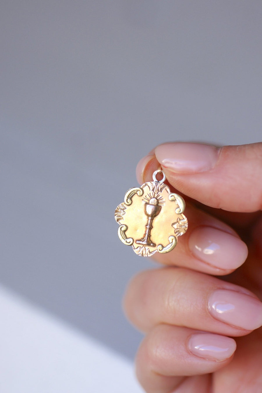 Antique chalice medal on rose gold - Penelope Gallery