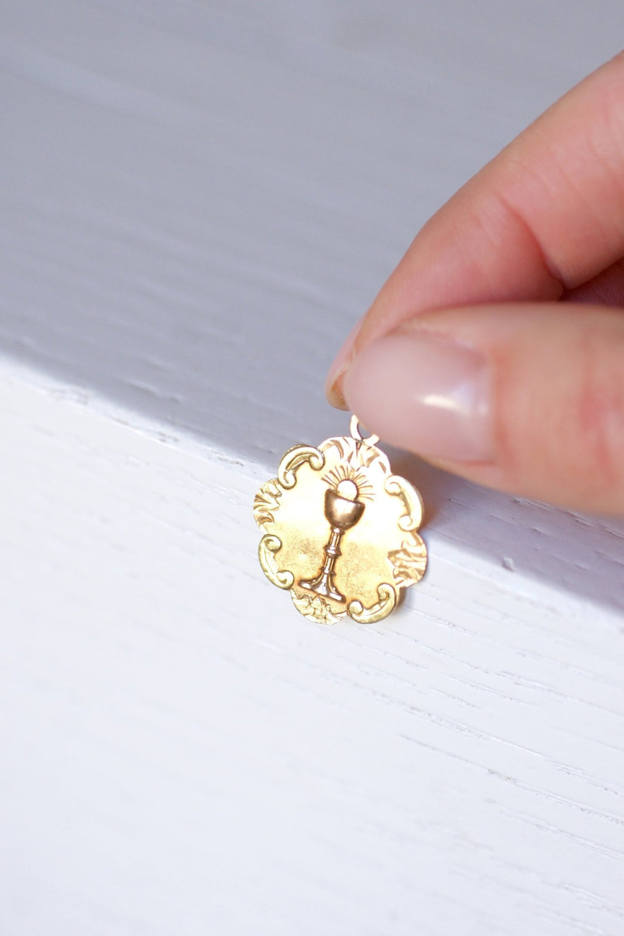 Antique chalice medal on rose gold - Penelope Gallery