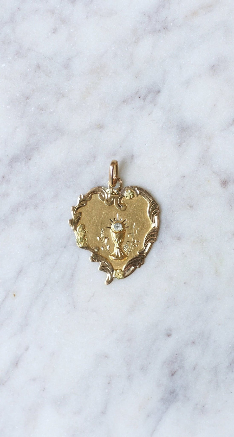 Three-gold chalice and heart medal - Galerie Pénélope