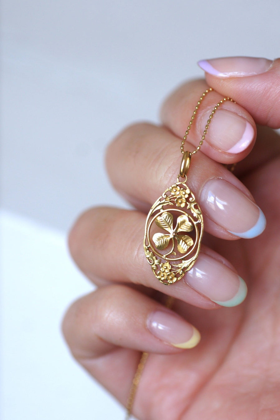 Art Nouveau gold clover medal - Penelope Gallery