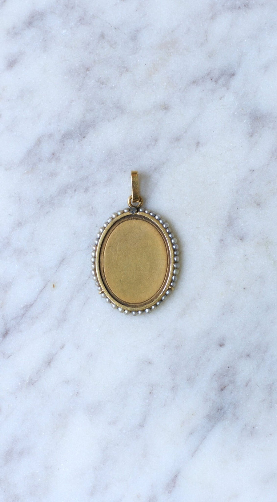 Virgin Mary gold medal with pearls - Galerie Pénélope