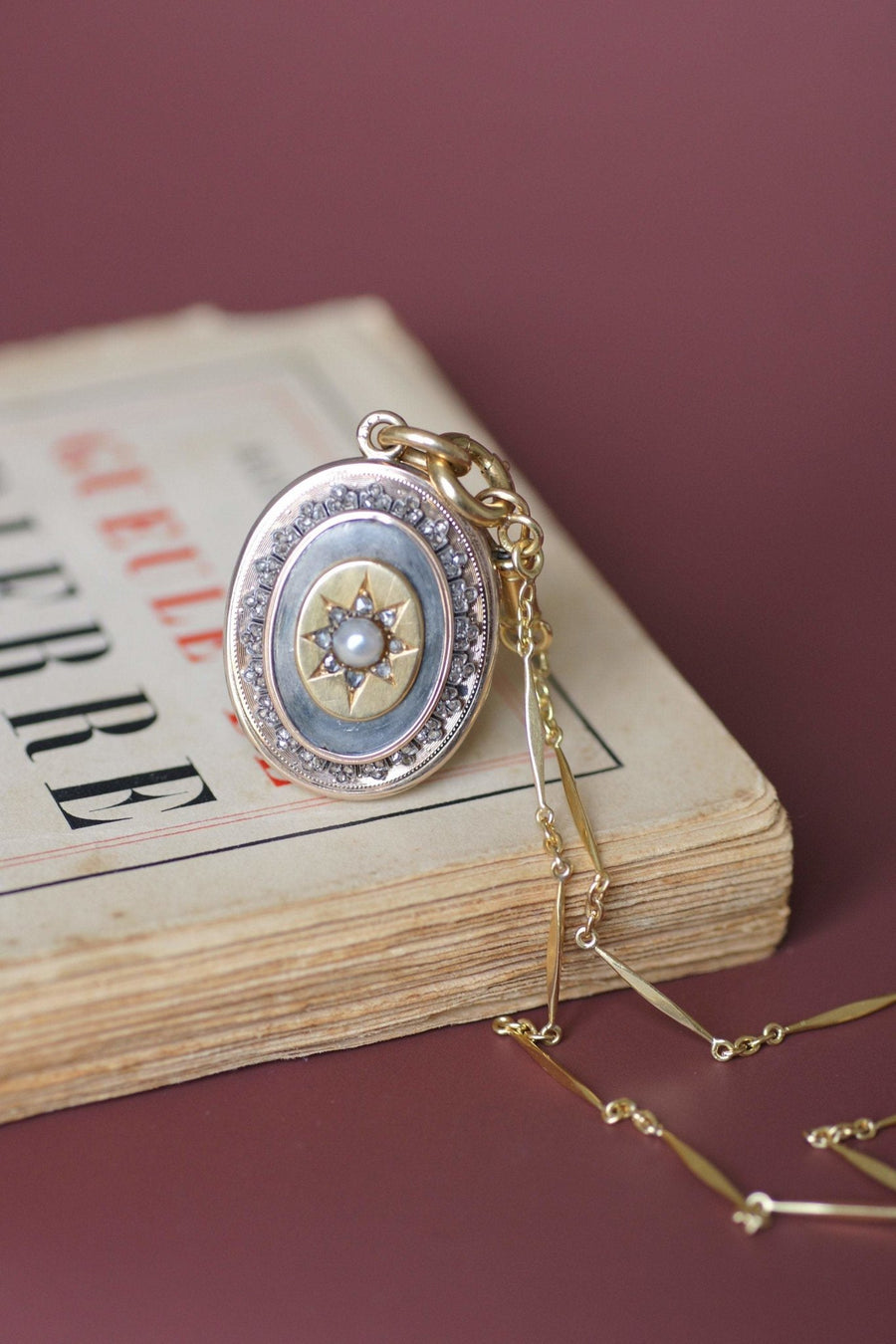 Antique gold, silver and diamond medallion - Galerie Pénélope