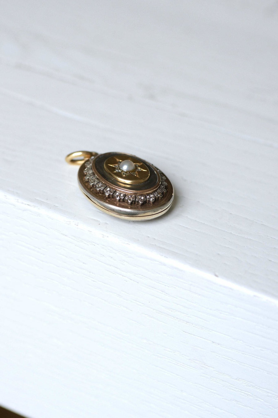 Antique gold, silver and diamond medallion - Galerie Pénélope