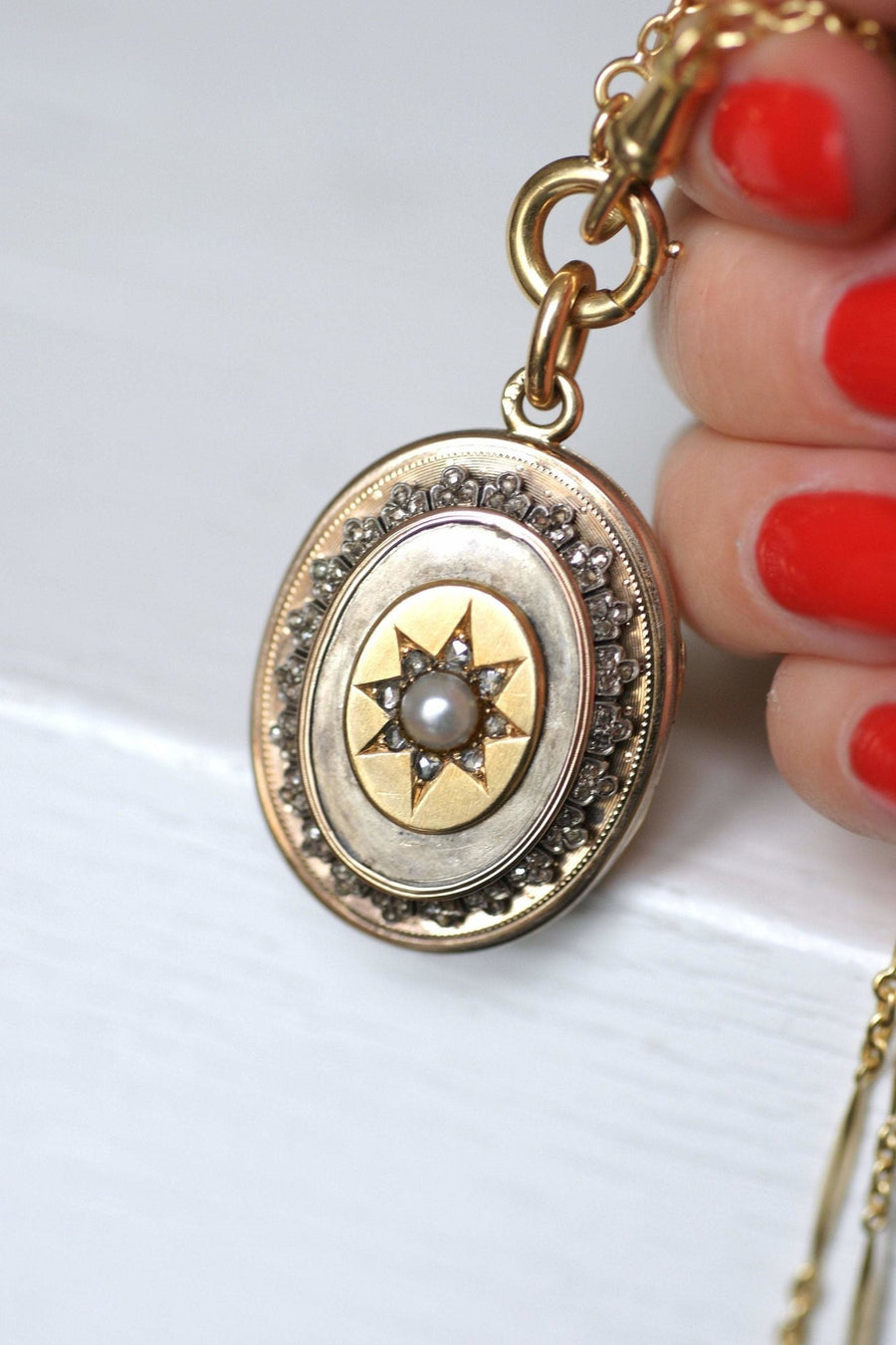 Antique gold, silver and diamond medallion - Galerie Pénélope