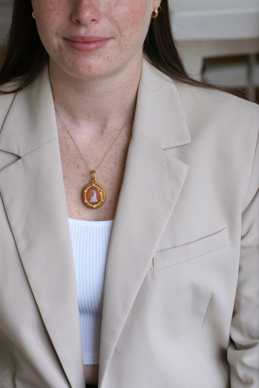 Agate and pearl cameo on yellow gold - Galerie Pénélope