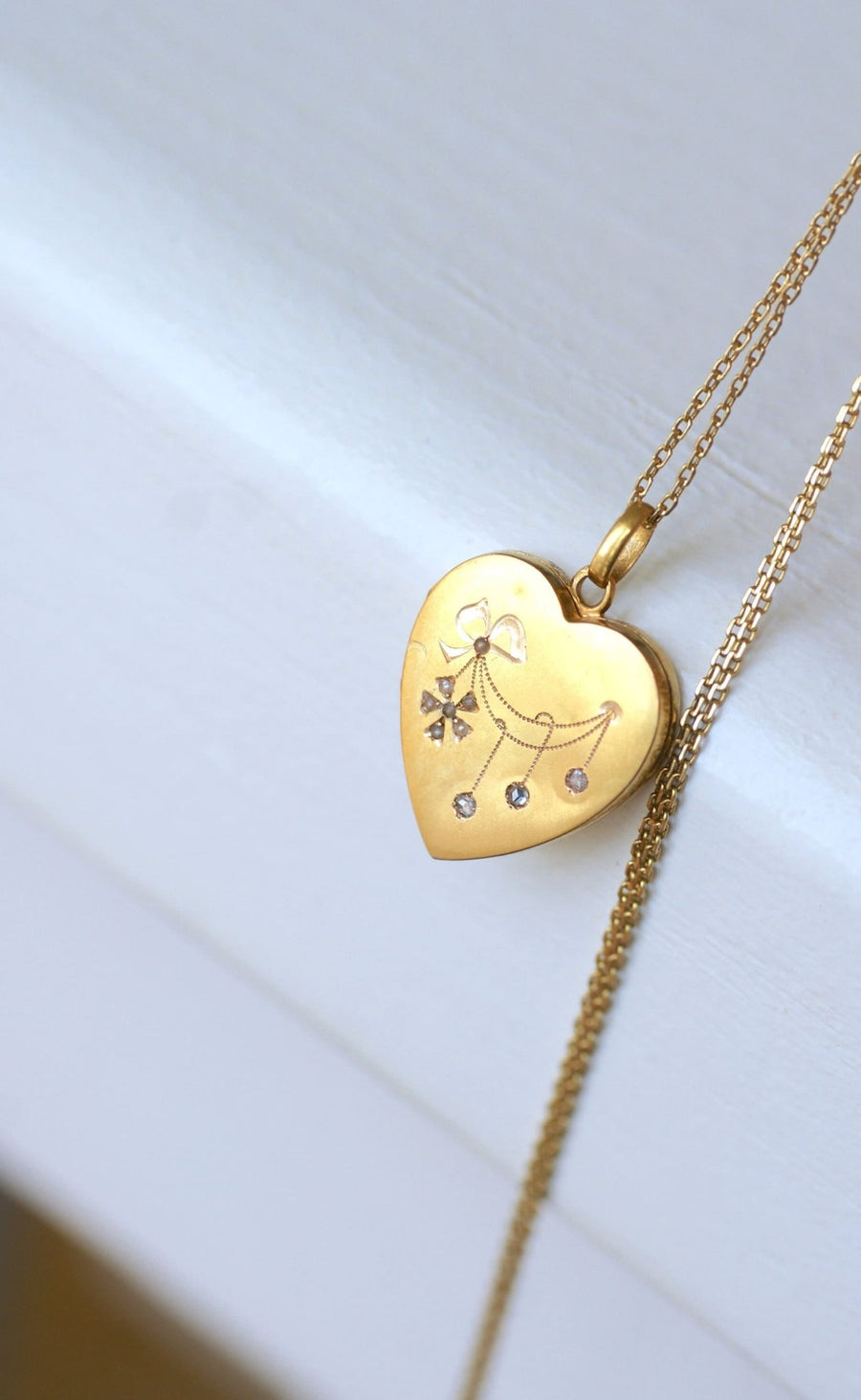 Heart opening medallion in gold, diamonds and pearls - Galerie Pénélope