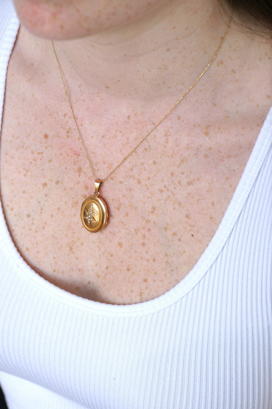 Gold and pearl star medallion photo holder - Galerie Pénélope