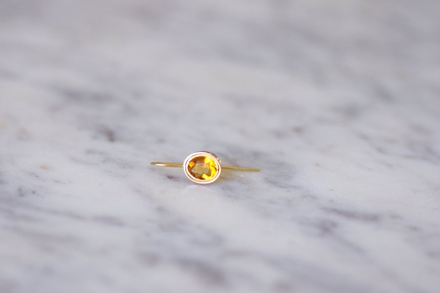 Mono earring yellow stone - Penelope Gallery