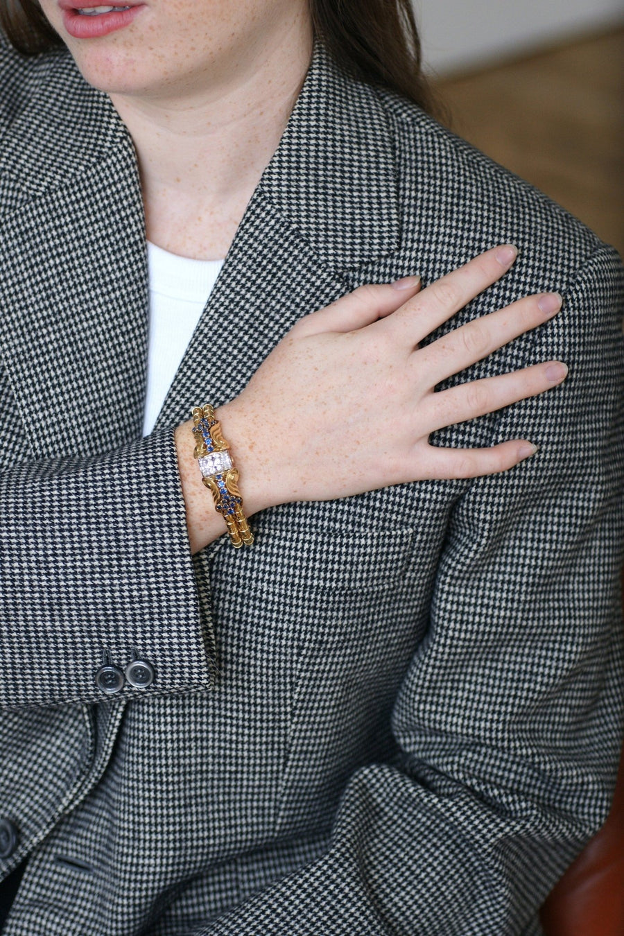 Verger Frères bracelet watch with sapphires and diamonds on gold - Galerie Pénélope