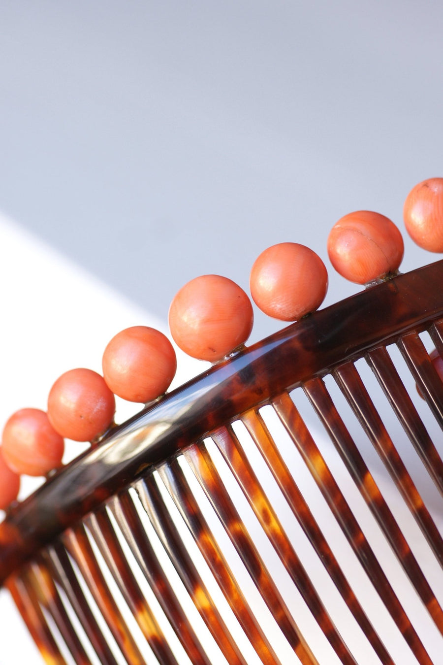 Antique hair comb, wedding tiara, in tortoise shell and coral - Galerie Pénélope