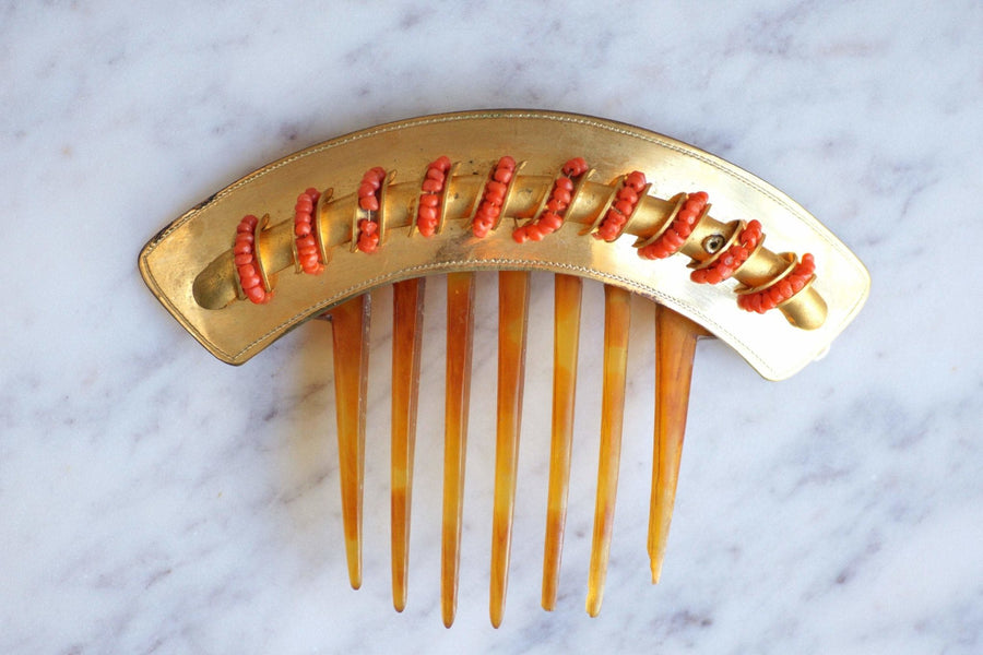 Antique coral hair comb - Penelope Gallery