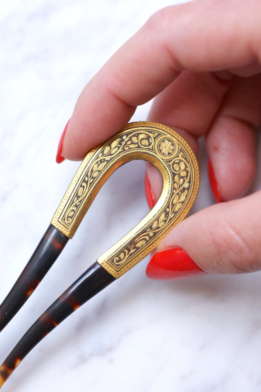 Comb in tortoiseshell and gilded niello metal, Circa 1900 - Galerie Pénélope