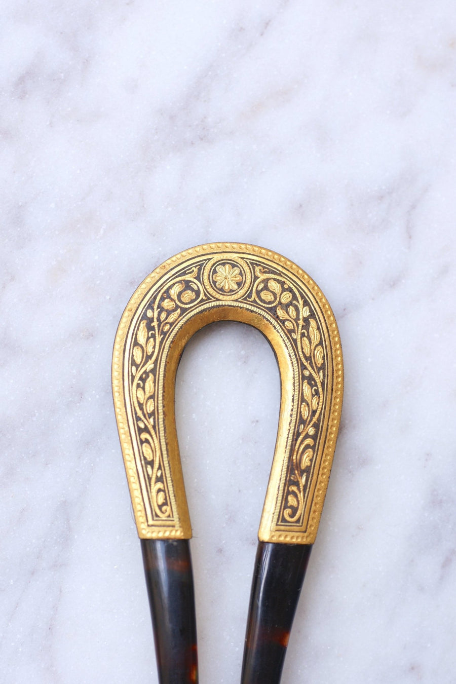 Comb in tortoiseshell and gilded niello metal, Circa 1900 - Galerie Pénélope