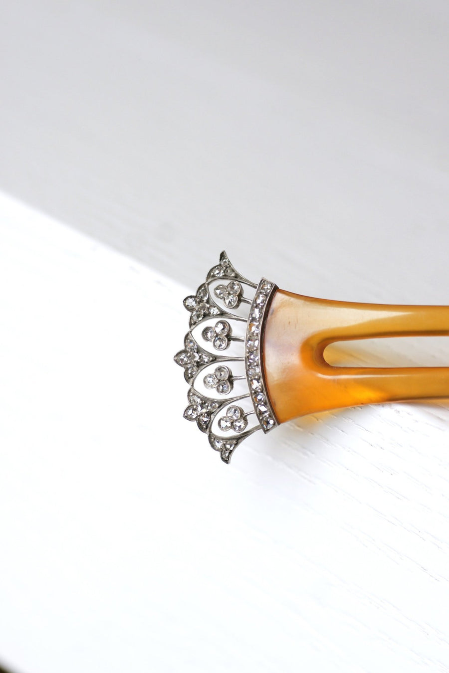 Wedding comb, wedding hairpin, in diamonds, gold and silver on horn - Galerie Pénélope