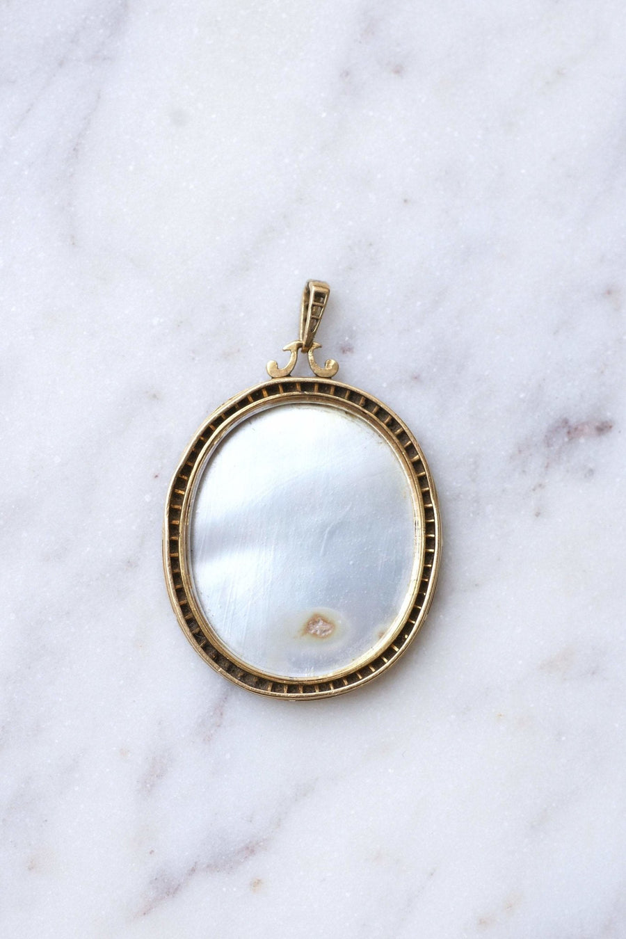 Antique gold pendant, Mother of God icon from Kazan, surrounded by diamonds - Galerie Pénélope