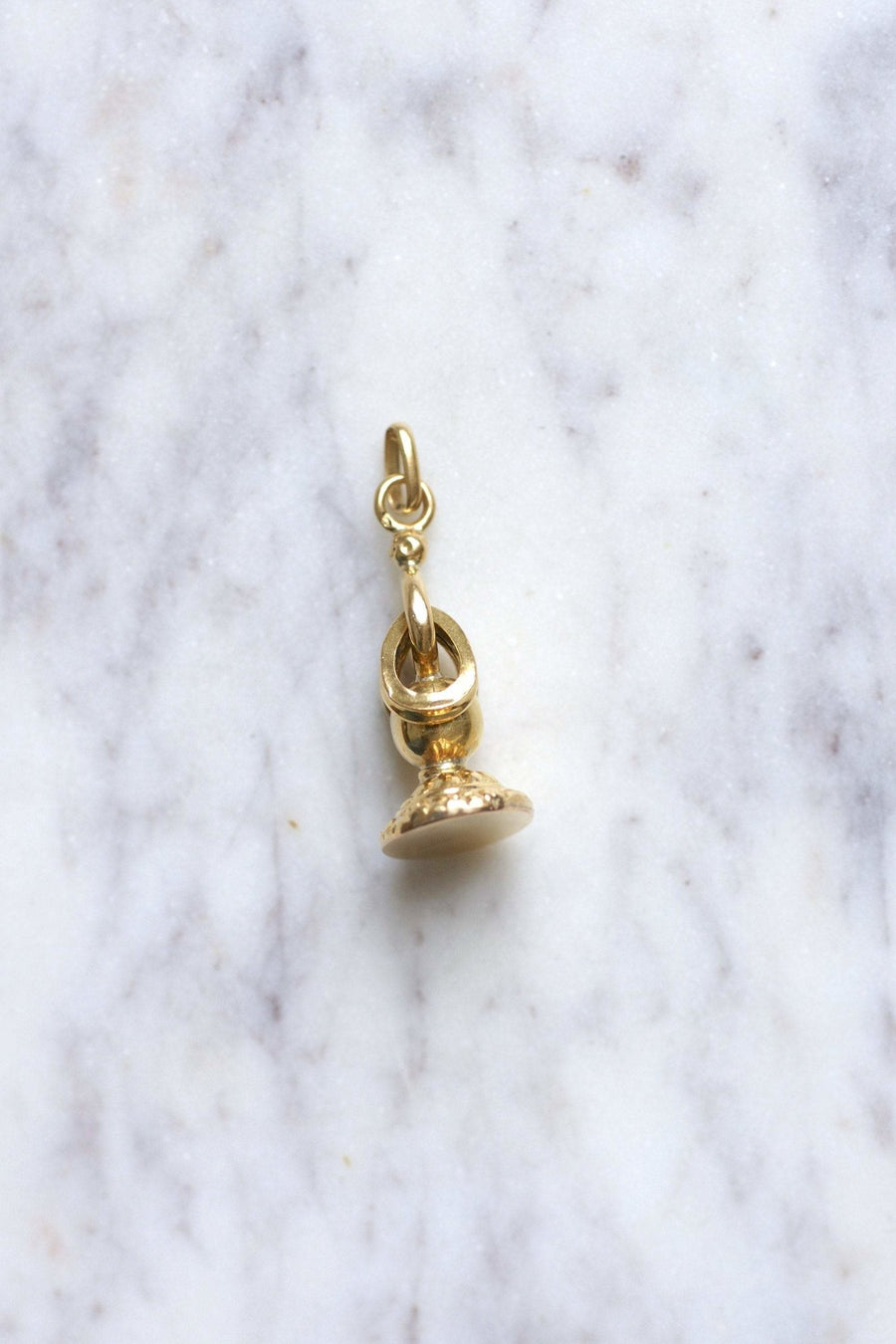 Antique Victorian Seal Pendant in Yellow Gold - Penelope Gallery