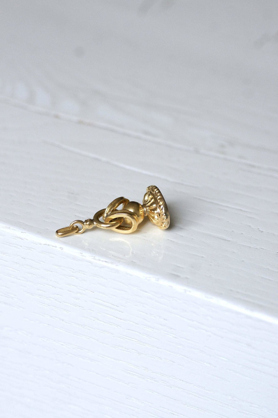 Antique Victorian Seal Pendant in Yellow Gold - Penelope Gallery