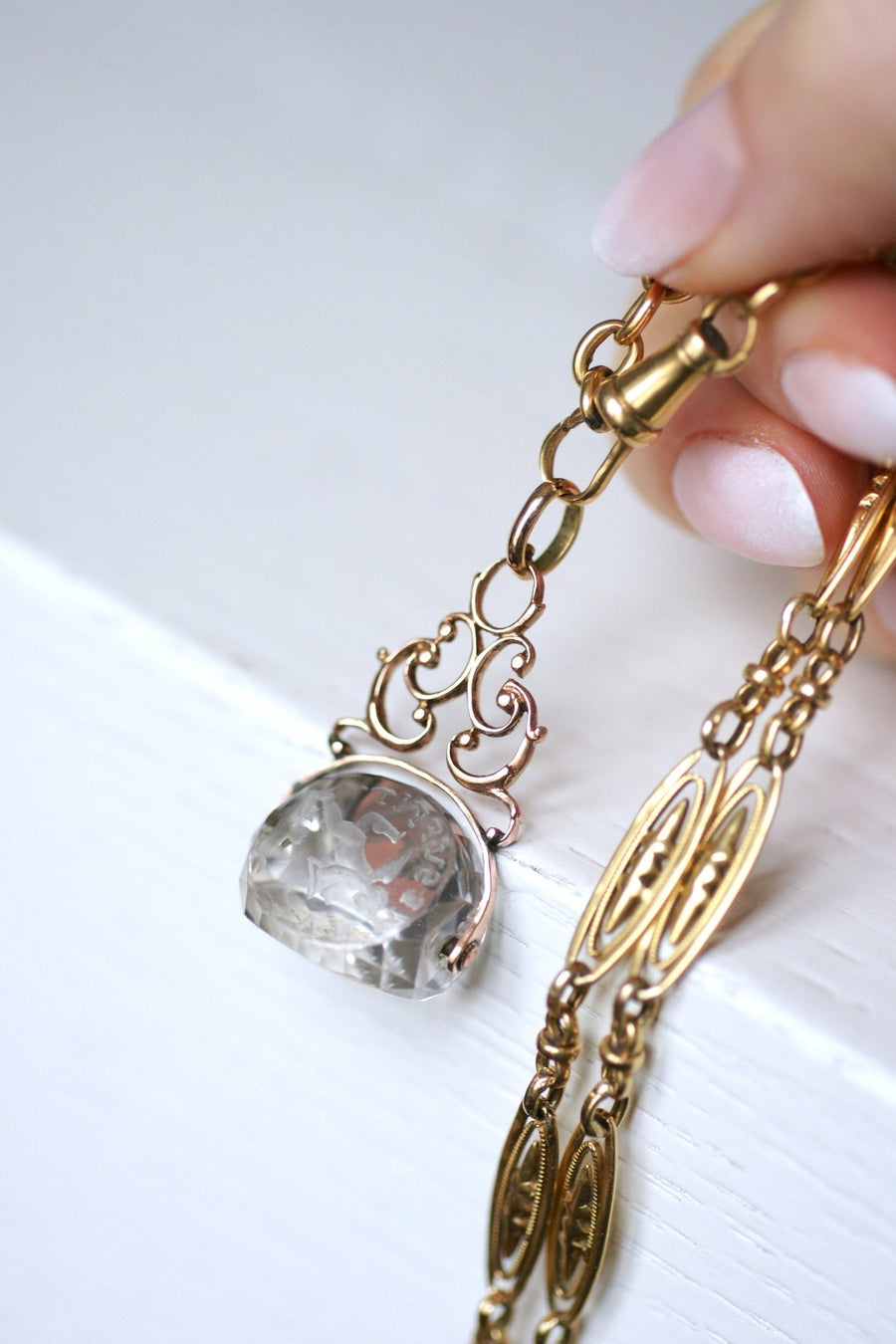 Antique pink gold and rock crystal swivel seal pendant - Galerie Pénélope