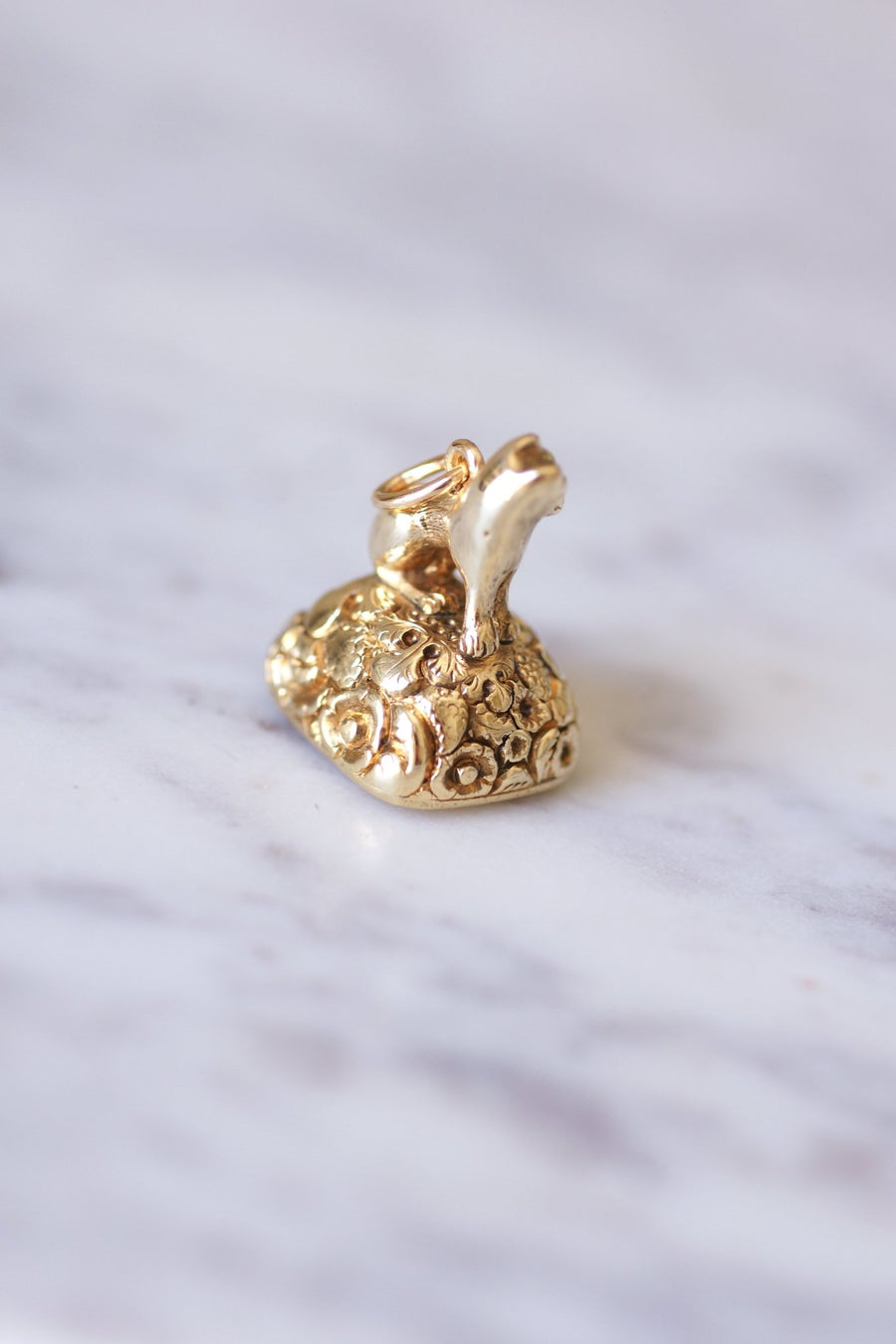 Antique Fox seal gold pendant with sardony intaglio - Galerie Pénélope