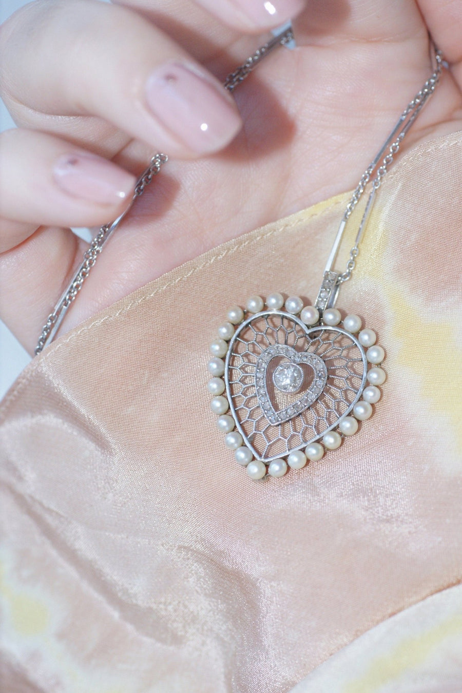 Diamonds and platinum beads heart pendant - Penelope Gallery