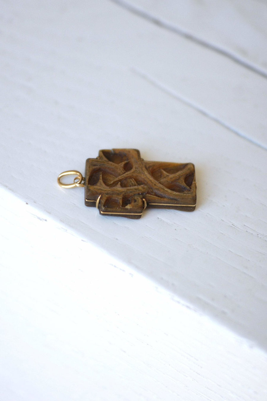 Art Nouveau gold and horn cross pendant, Circa 1910 - Penelope Gallery