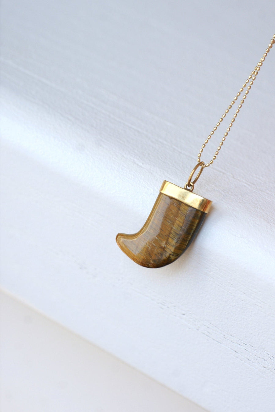 Tiger's eye pendant on gold - Penelope Gallery