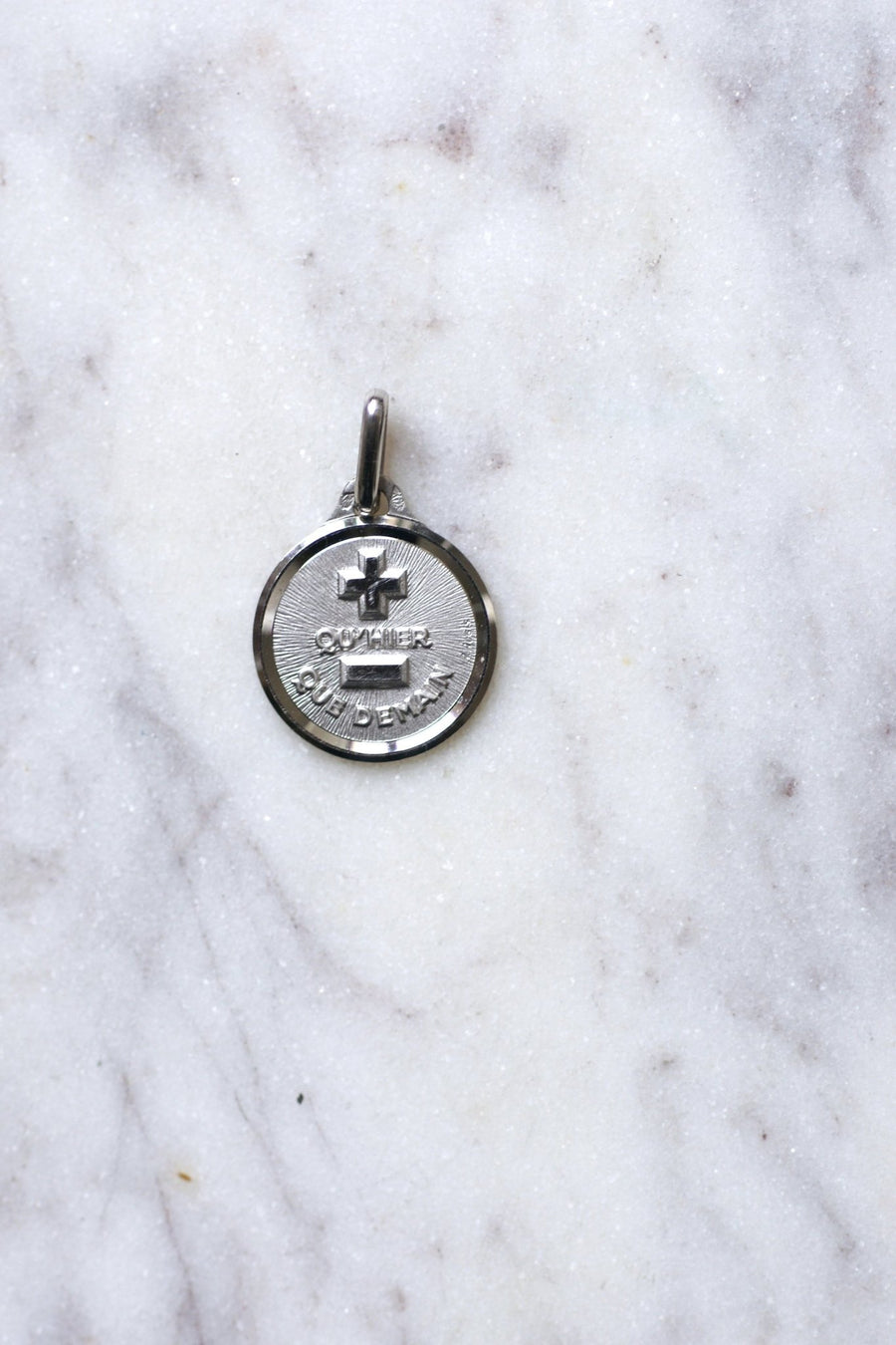 Augis Love Pendant in white gold - Galerie Pénélope