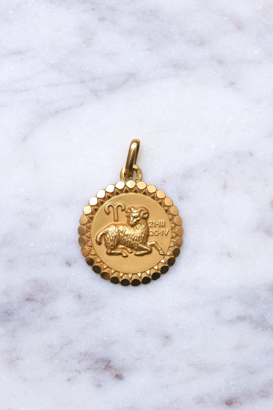 Aries vintage yellow gold medal pendant - Penelope Gallery