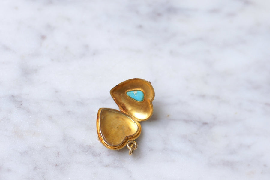 Yellow gold and turquoise gold antique heart opening medallion pendant - Galerie Pénélope
