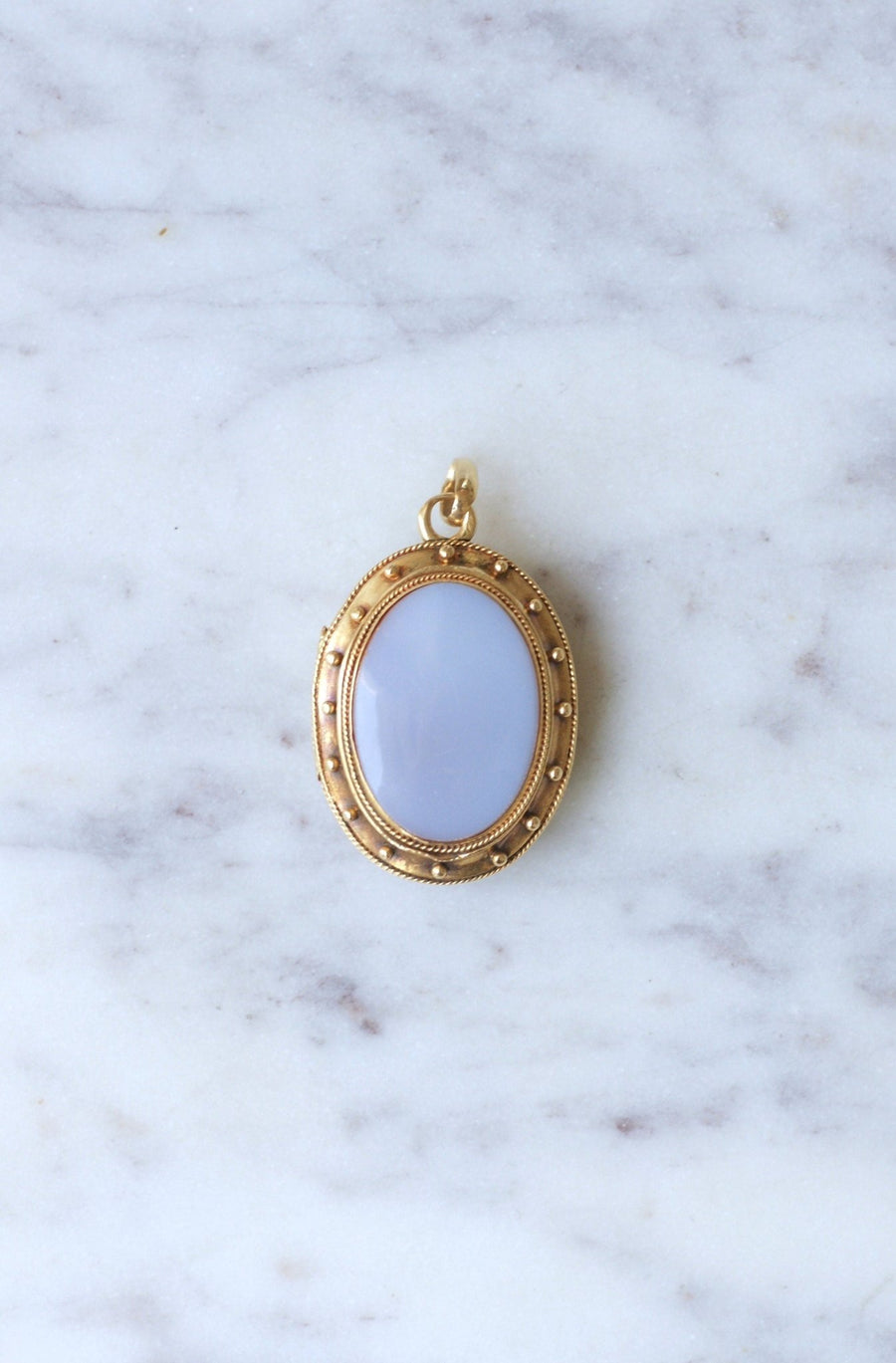 Gold and agate medallion pendant - Penelope Gallery