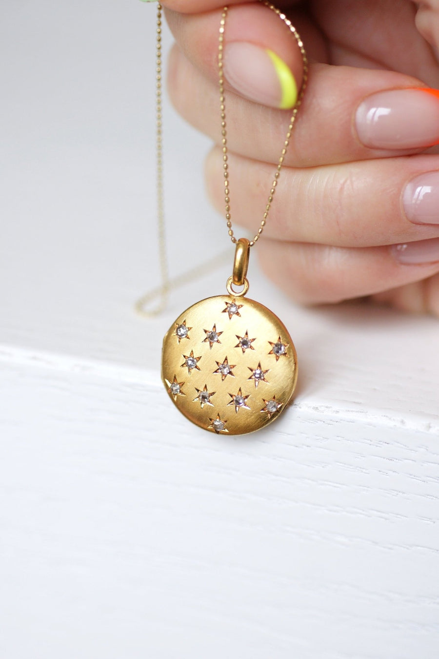 Antique round gold and diamonds opening medallion pendant - Galerie Pénélope