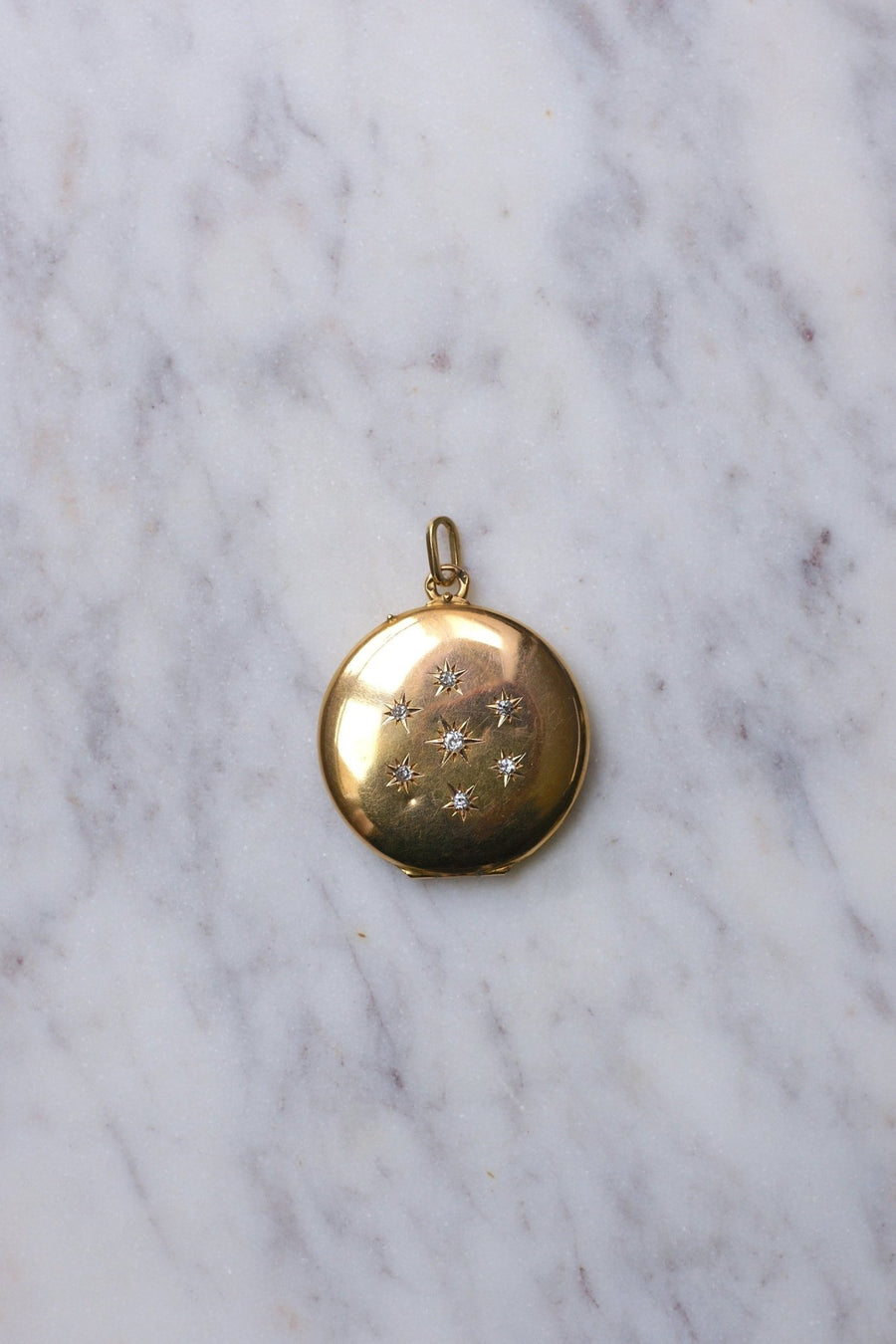 Antique round medallion pendant in yellow gold and diamonds - Galerie Pénélope