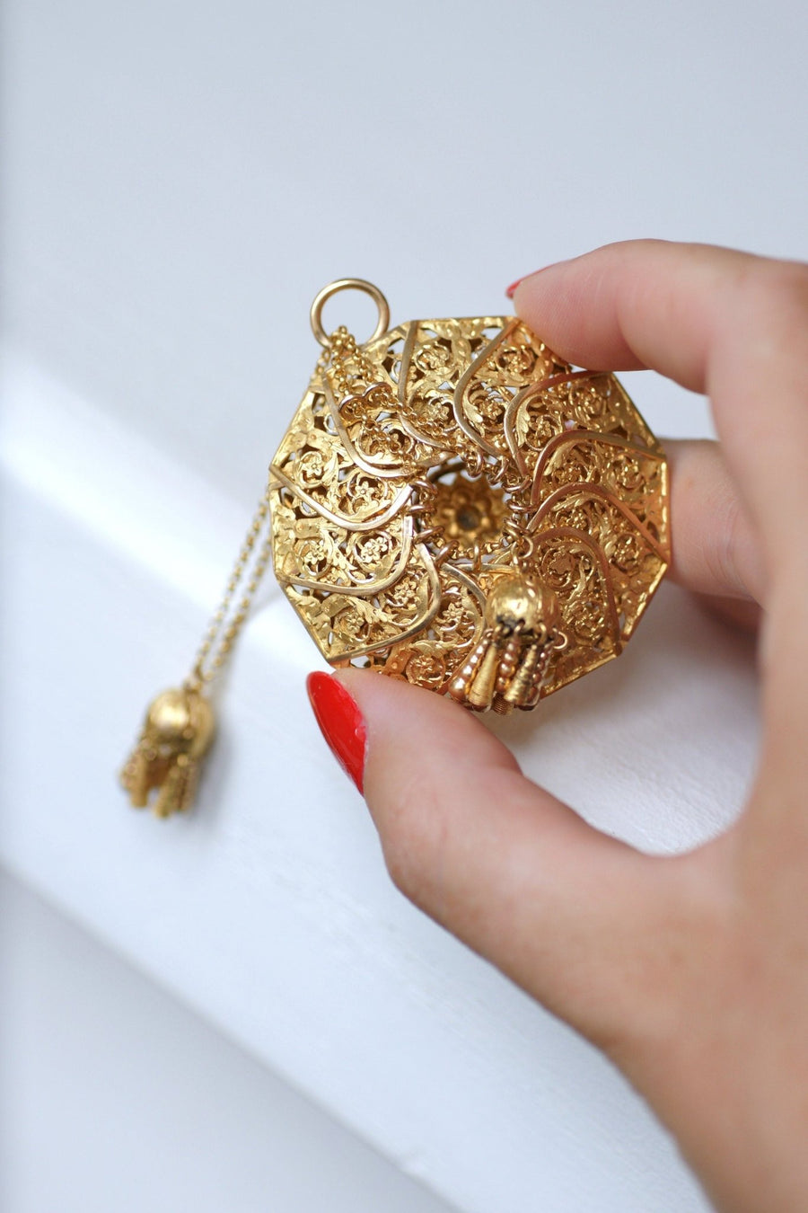 Antique Yellow Gold Coin Pendant - Penelope Gallery
